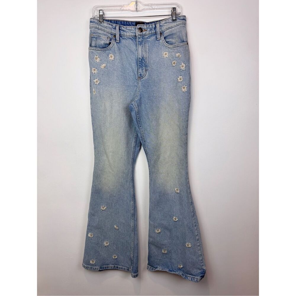 Lee Size 30 Embroidered Wide Flare Leg Jeans Daisy Boho Denim Free People - Picture 2 of 14